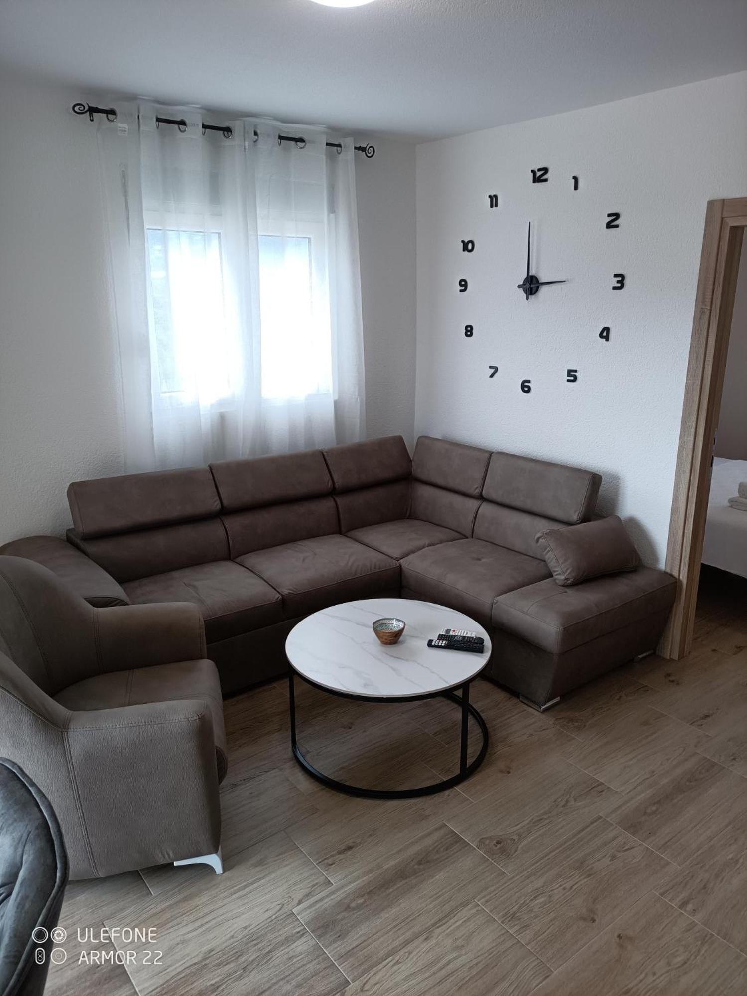 Apartmani Gaga Тиват Экстерьер фото