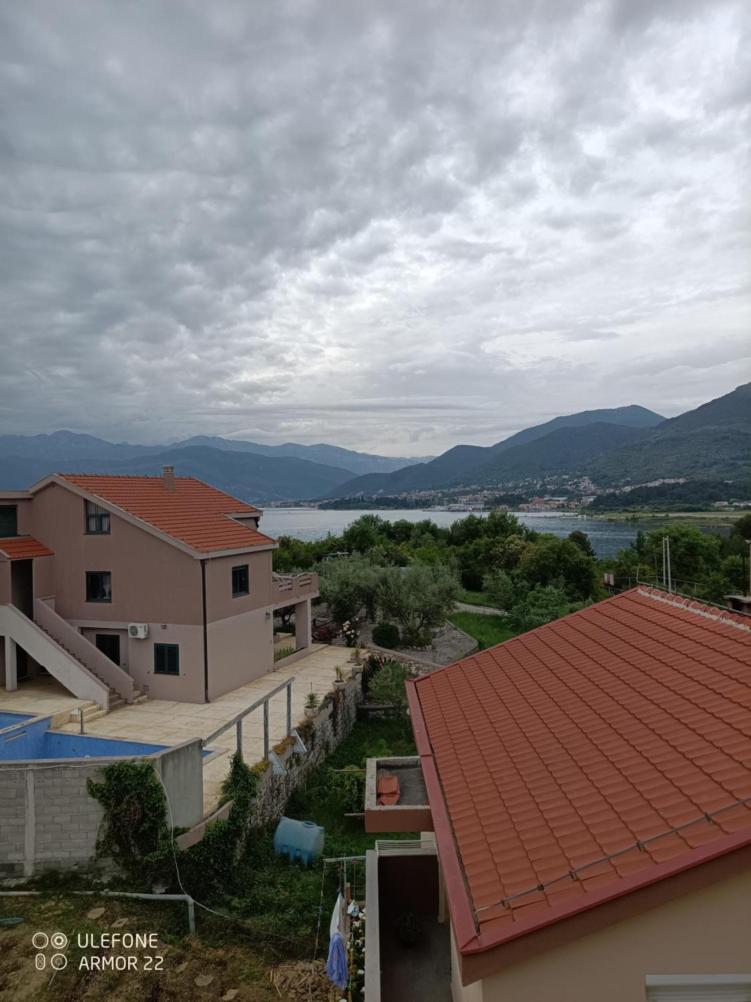 Apartmani Gaga Тиват Экстерьер фото