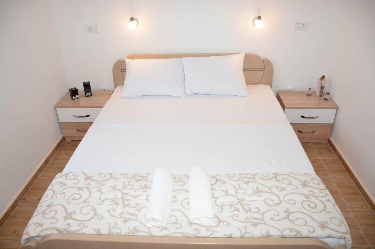 Apartmani Gaga Тиват Экстерьер фото
