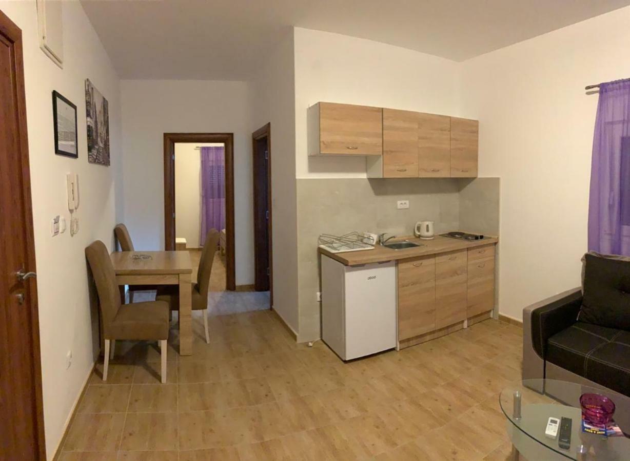 Apartmani Gaga Тиват Экстерьер фото